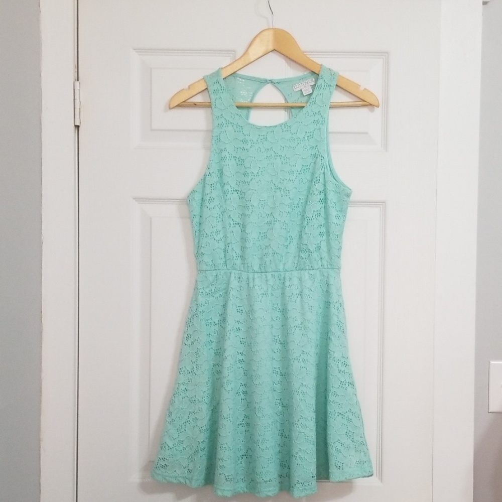 Sleeveless a-line open back dress